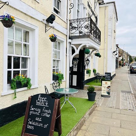 Crown Hotel Brackley ภายนอก รูปภาพ