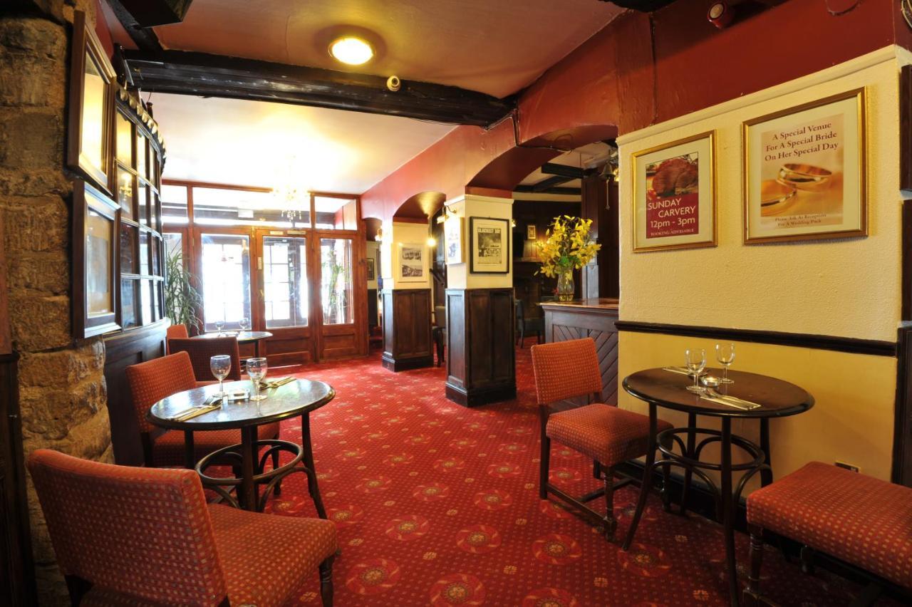 Crown Hotel Brackley ภายนอก รูปภาพ